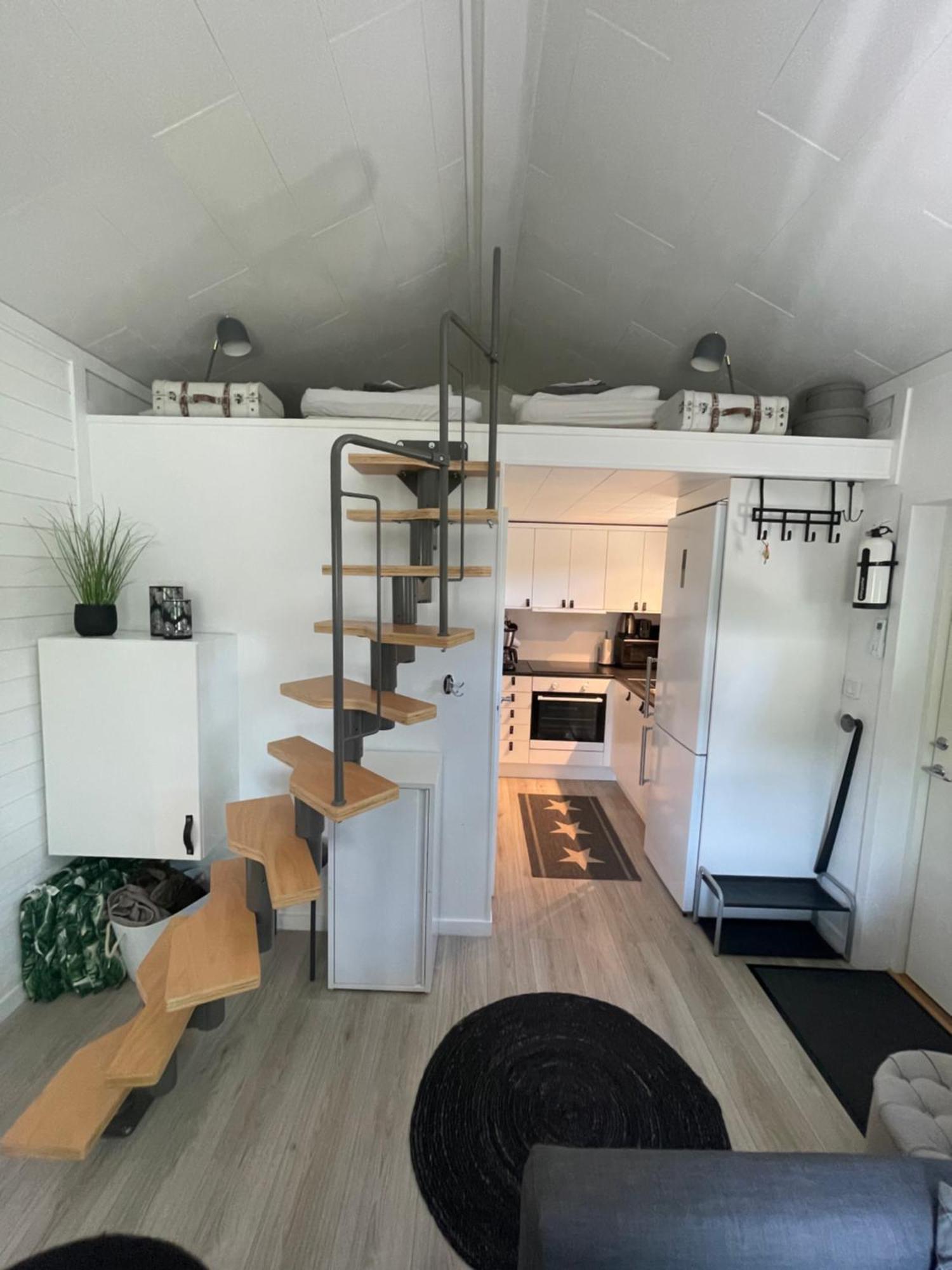 Humlegarden Lake Cottage, Horn Екстер'єр фото