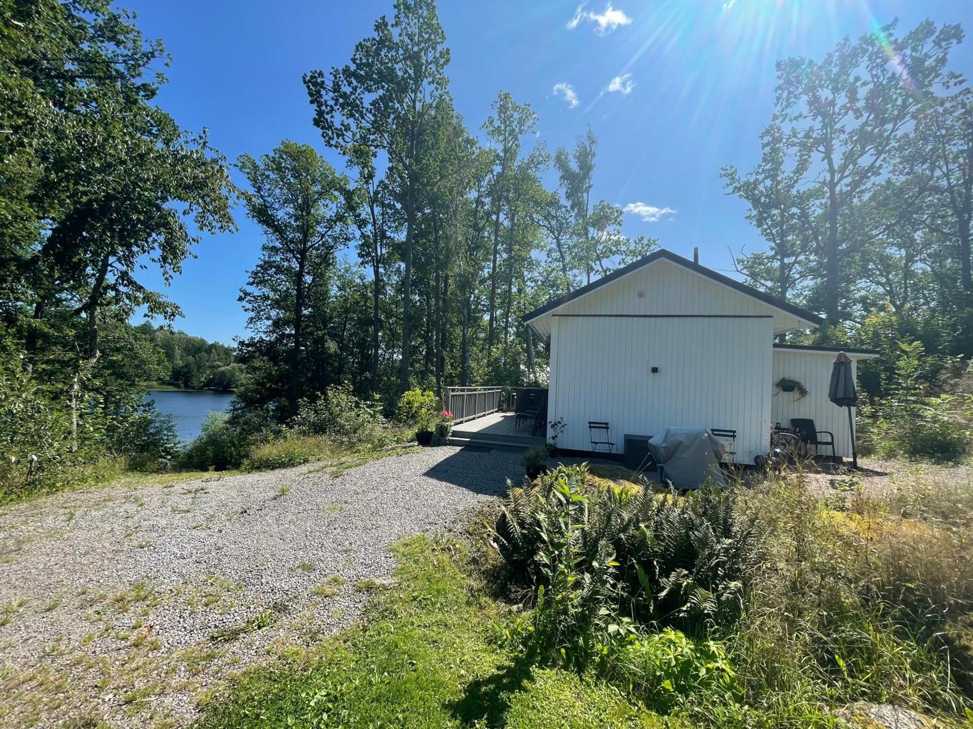 Humlegarden Lake Cottage, Horn Екстер'єр фото